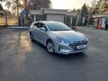 Hyundai Elantra 2018 годаfor8 450 000 тг. в Алматы – фото 2