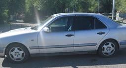 Mercedes-Benz E 230 1996 годаүшін2 000 000 тг. в Шымкент – фото 2