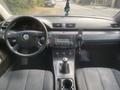 Volkswagen Passat 2005 года за 3 300 000 тг. в Караганда – фото 10