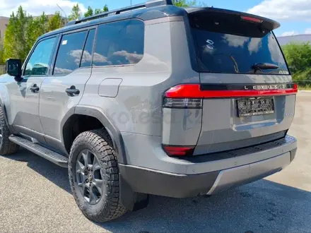 Lexus GX 550 Overtrail Bi Tone 2026 года за 60 290 000 тг. в Актобе – фото 15