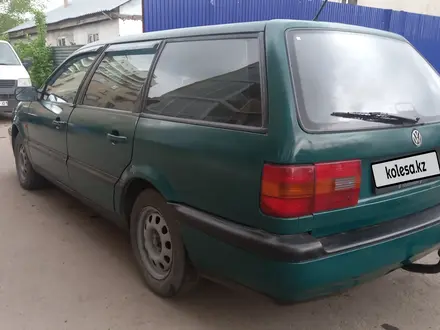 Volkswagen Passat 1994 года за 1 350 000 тг. в Астана – фото 4