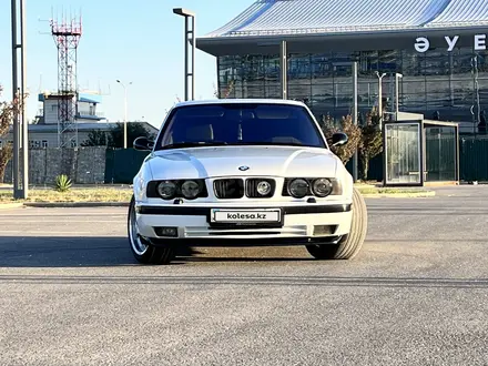 BMW 540 1994 года за 4 900 000 тг. в Шымкент – фото 2