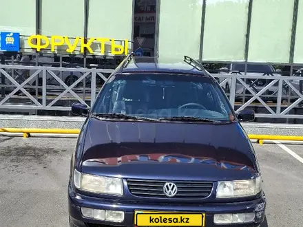 Volkswagen Passat 1996 года за 2 299 999 тг. в Шымкент