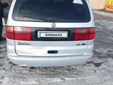 Volkswagen Sharan 1996 года за 1 500 000 тг. в Тараз – фото 2