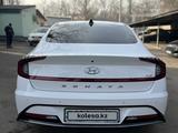 Hyundai Sonata 2023 года за 13 300 000 тг. в Алматы – фото 5