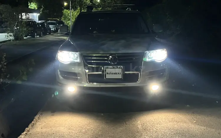 Volkswagen Touareg 2007 года за 8 000 000 тг. в Алматы