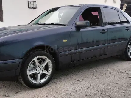 Mercedes-Benz E 230 1996 года за 1 150 000 тг. в Алматы – фото 4