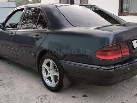 Mercedes-Benz E 230 1996 года за 1 150 000 тг. в Алматы – фото 5
