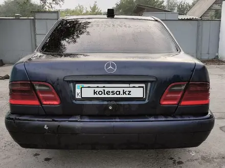 Mercedes-Benz E 230 1996 года за 1 150 000 тг. в Алматы – фото 7