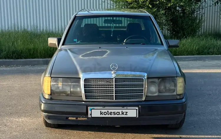 Mercedes-Benz E 230 1991 года за 900 000 тг. в Алматы
