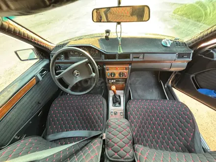 Mercedes-Benz E 230 1991 года за 900 000 тг. в Алматы – фото 4