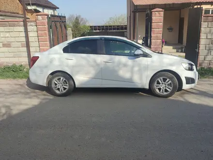 Chevrolet Aveo 2015 года за 4 500 000 тг. в Алматы – фото 3