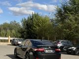 Toyota Camry 2018 годаүшін10 000 000 тг. в Актобе – фото 4