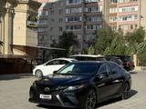 Toyota Camry 2018 годаүшін10 000 000 тг. в Актобе – фото 2