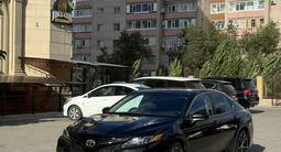 Toyota Camry 2018 годаүшін10 000 000 тг. в Актобе – фото 2