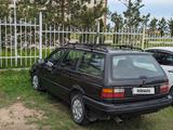 Volkswagen Passat 1993 годаүшін950 000 тг. в Есик