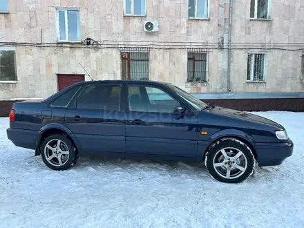 Volkswagen Passat 1994 года за 1 850 000 тг. в Петропавловск – фото 14