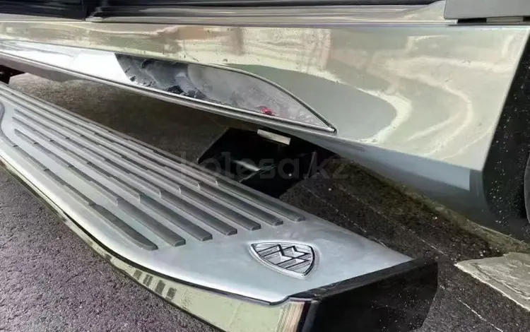 Выдвижные электропороги подножки пороги на Mercedes-Benzүшін450 000 тг. в Астана