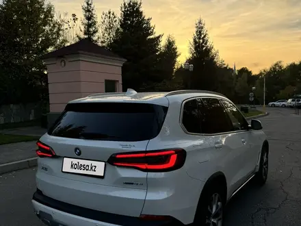 BMW X5 2018 года за 28 500 000 тг. в Алматы – фото 7