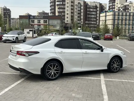 Toyota Camry 2023 года за 16 000 000 тг. в Алматы – фото 5