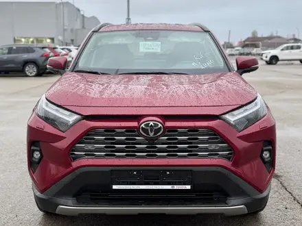 Toyota RAV4 Luxe+ 2025 года за 21 500 000 тг. в Актобе