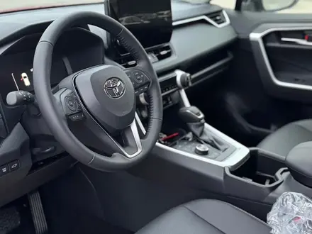 Toyota RAV4 Luxe+ 2025 года за 21 500 000 тг. в Актобе – фото 11