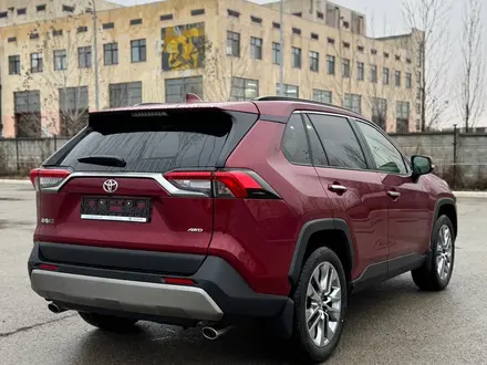 Toyota RAV4 Luxe+ 2025 года за 21 500 000 тг. в Актобе – фото 6