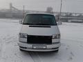 Volkswagen Caravelle 1993 годаfor4 000 000 тг. в Атбасар