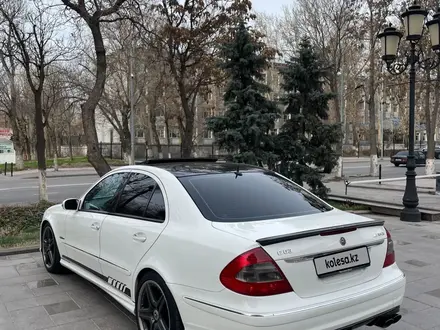 Mercedes-Benz E 63 AMG 2004 годаүшін8 500 000 тг. в Алматы – фото 2