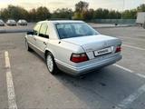 Mercedes-Benz E 200 1994 годаүшін3 850 000 тг. в Алматы – фото 2