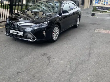 Toyota Camry 2015 года за 12 900 000 тг. в Шымкент