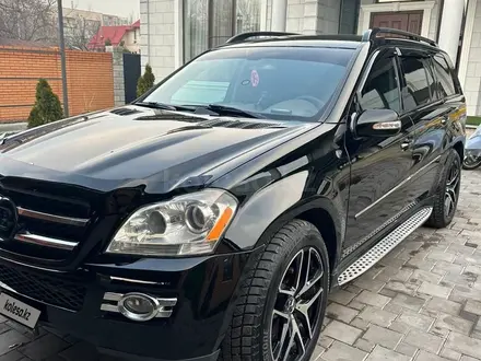 Mercedes-Benz GL 450 2007 года за 10 500 000 тг. в Алматы