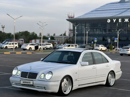 Mercedes-Benz E 320 1997 года за 4 000 000 тг. в Шымкент – фото 3