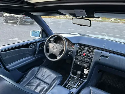 Mercedes-Benz E 320 1997 года за 4 000 000 тг. в Шымкент – фото 19