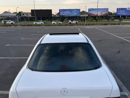 Mercedes-Benz E 320 1997 года за 4 000 000 тг. в Шымкент – фото 29