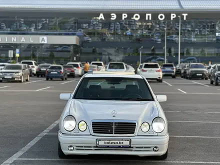 Mercedes-Benz E 320 1997 года за 4 000 000 тг. в Шымкент – фото 2