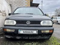 Volkswagen Golf 1996 года за 1 300 000 тг. в Семей