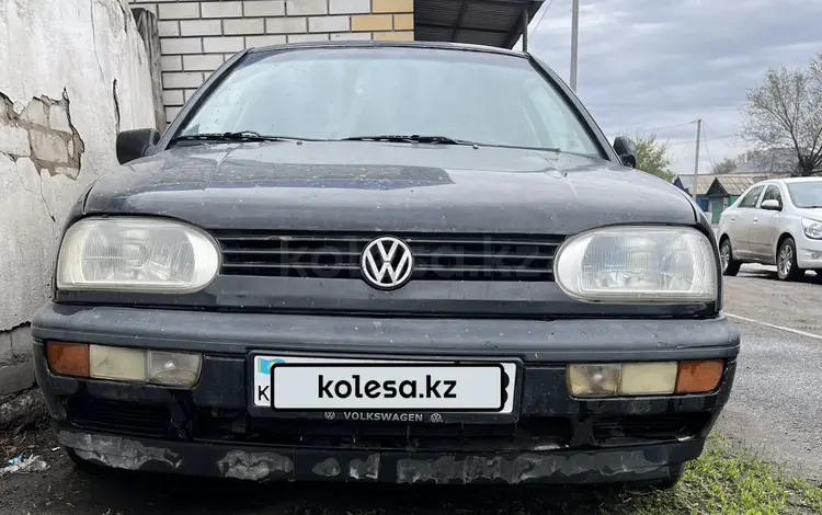 Volkswagen Golf 1996 годаүшін1 300 000 тг. в Семей