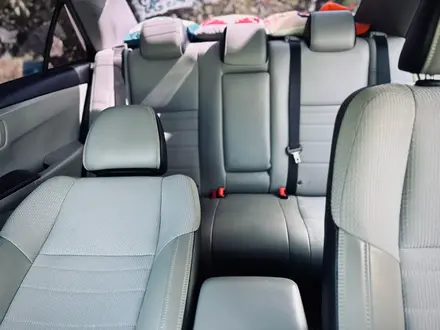 Toyota Camry 2017 года за 6 999 990 тг. в Актобе – фото 12