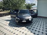 Toyota Camry 2017 года за 6 999 990 тг. в Актобе