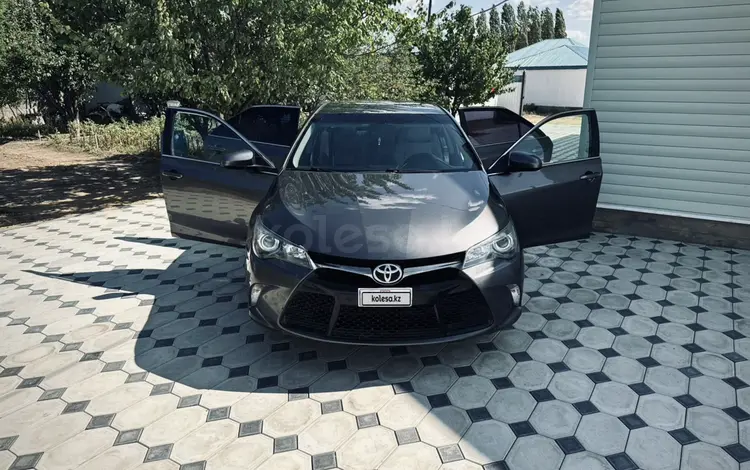 Toyota Camry 2017 года за 6 999 990 тг. в Актобе