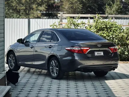 Toyota Camry 2017 года за 6 999 990 тг. в Актобе – фото 5