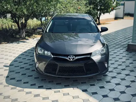 Toyota Camry 2017 года за 6 999 990 тг. в Актобе – фото 10