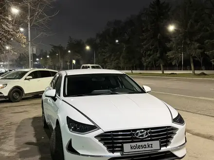 Hyundai Sonata 2023 года за 12 000 000 тг. в Алматы
