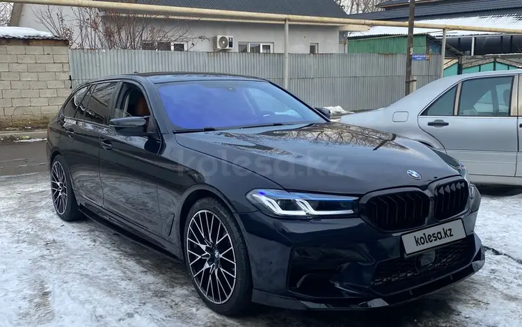 BMW 520 2018 года за 15 500 000 тг. в Алматы