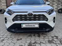 Toyota RAV4 2020 года за 15 500 000 тг. в Алматы