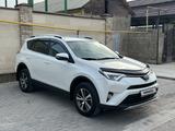 Toyota RAV4 2018 года за 13 500 000 тг. в Шымкент – фото 3