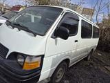 Toyota Hiace 2001 годаүшін3 000 000 тг. в Астана – фото 2