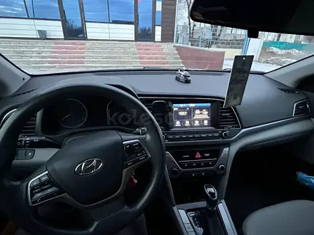 Hyundai Sonata 2016 года за 5 200 000 тг. в Актобе – фото 5