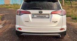 Toyota RAV4 2018 года за 14 300 000 тг. в Павлодар – фото 4